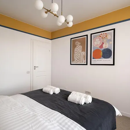 Spacious 204 Apartment Bukarest