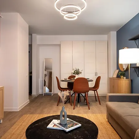 Apartment Spacious 204