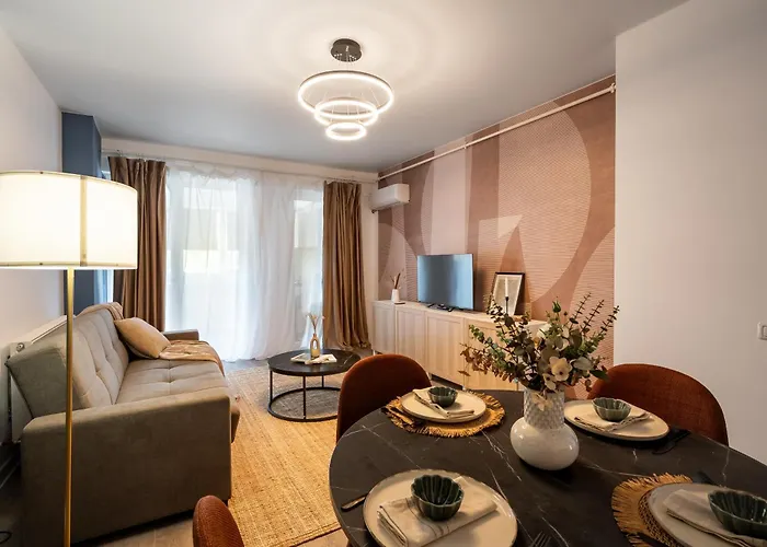 Апартаменти Spacious 204